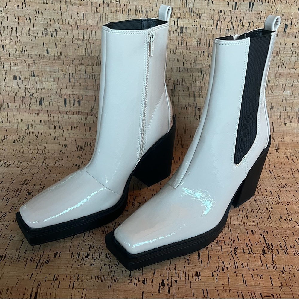 TOPSHOP Beige Patent chelsea boots - US6 runs LARGE